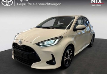 Toyota Yaris 4.338 km 23.490 &euro; Frankfurt 60314