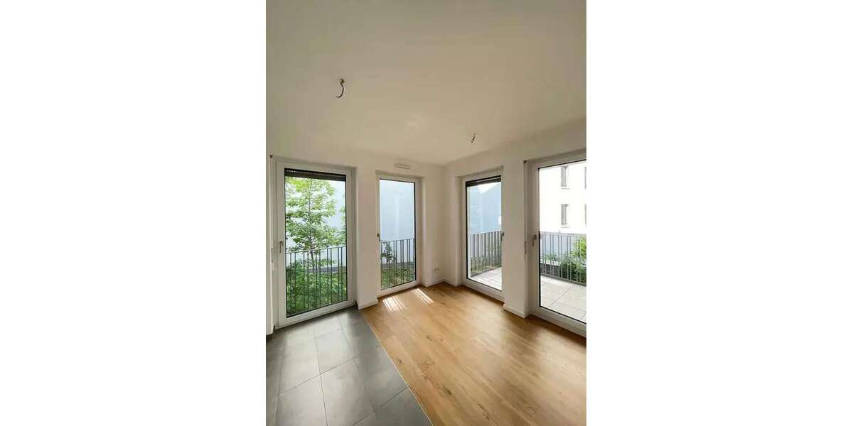 Etagenwohnung Frankfurt am Main Bahnhofsviertel - 2 Zimmer, 55 m&sup2;, 840&euro; | Angebot:27362865
