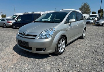Toyota Corolla Verso 115.000 km 4.950 &euro; Dietzenbach 63128