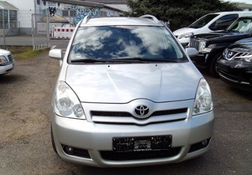 Toyota Corolla Verso 250.000 km 1.950 &euro; Erlensee 63526