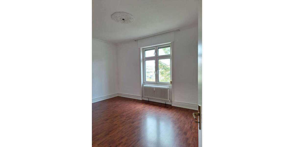 Etagenwohnung Bad Homburg Gonzenheim - 3 Zimmer, 90 m&sup2;, 1.230&euro; | Angebot:27324653